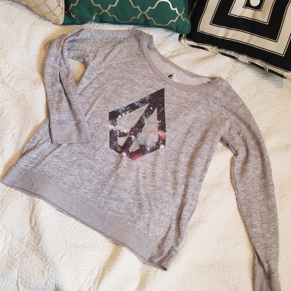 Volcom sweater